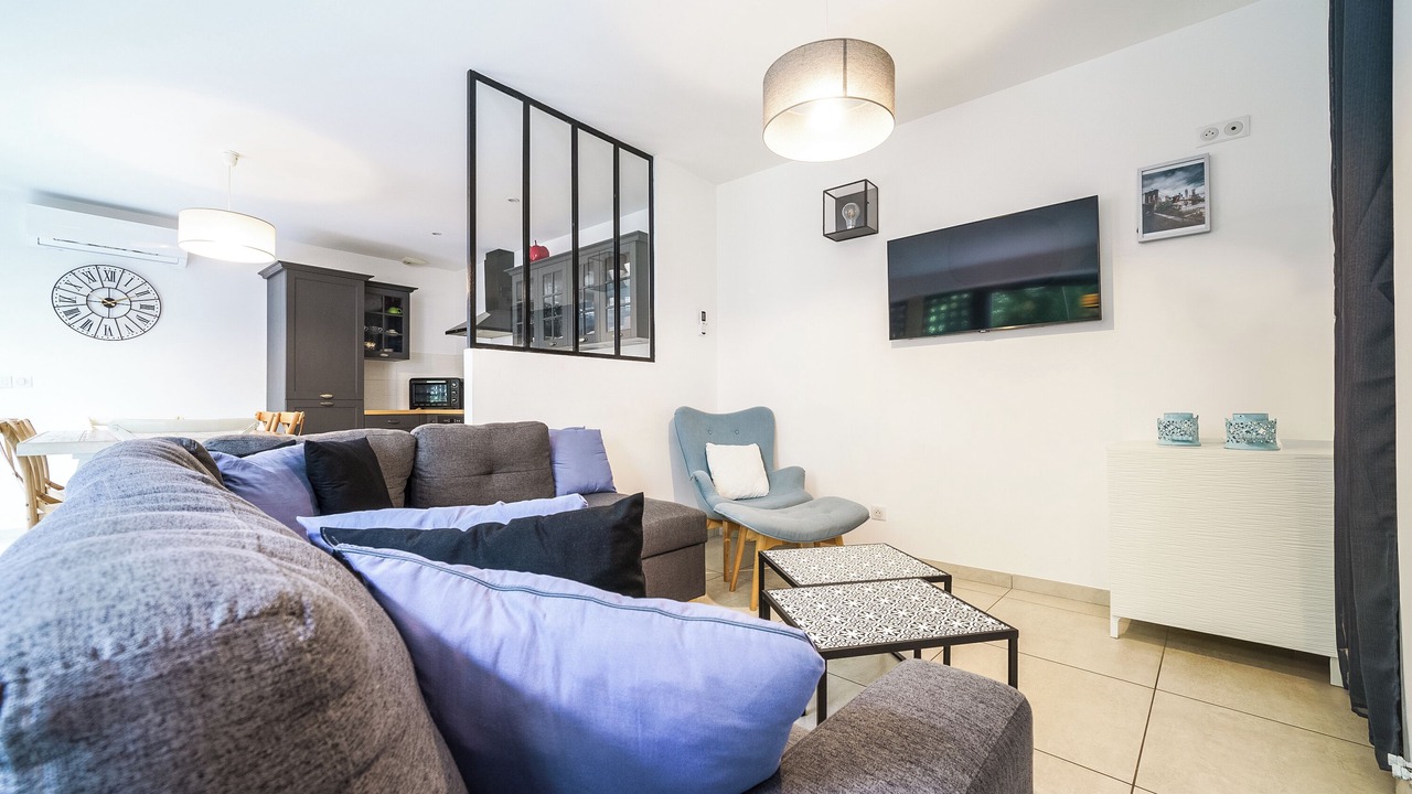 Photo of Livingroom in Tours City Centre