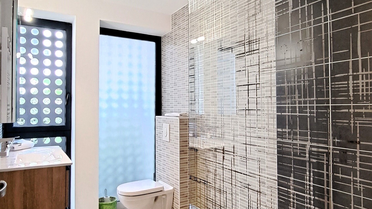 Photo of Bathroom in Tours City Centre
