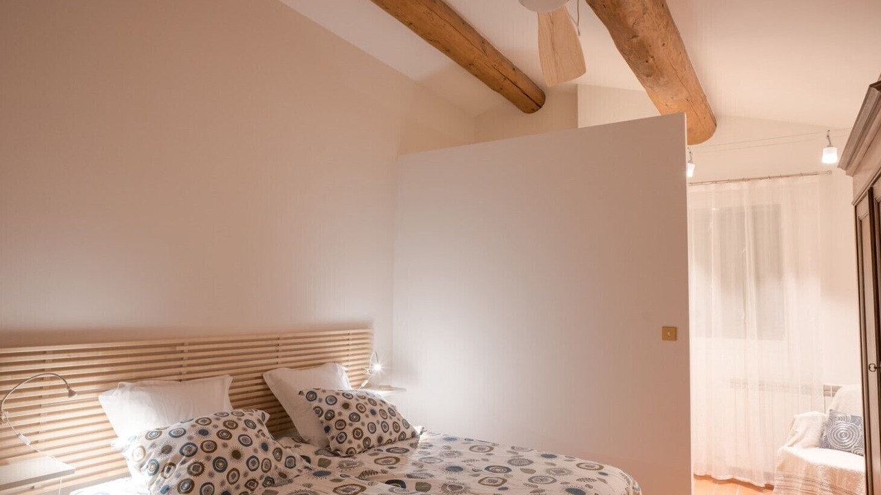 Photo of Bedroom in Lourmarin