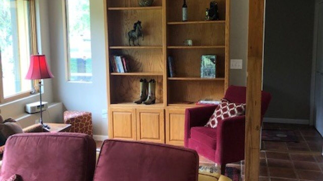 Photo of Livingroom in Lenexa