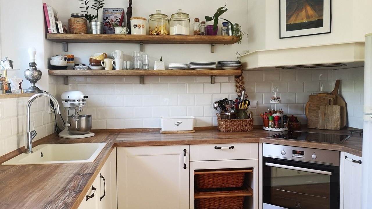 Photo of Kitchen in Cove Tri Zala (Zrnovo)