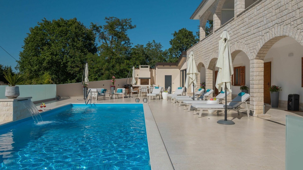 Photo of Outdoor in Mugeba