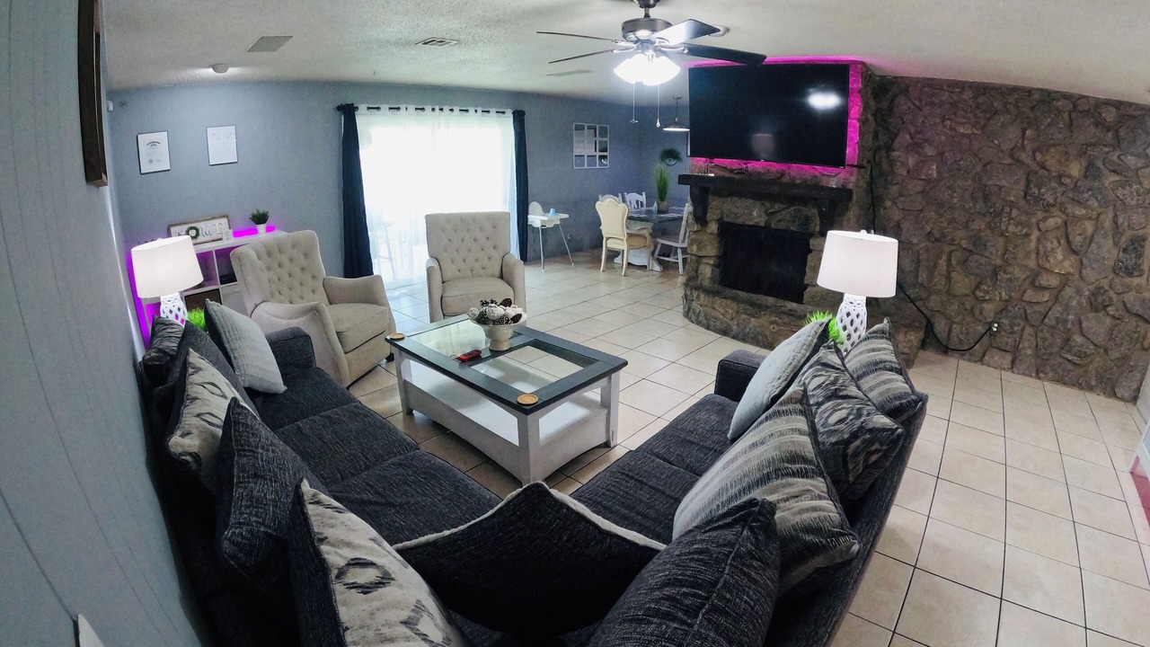 Photo of Livingroom in South Tulsa