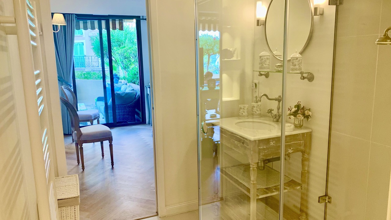 Photo of Bathroom in Old Town