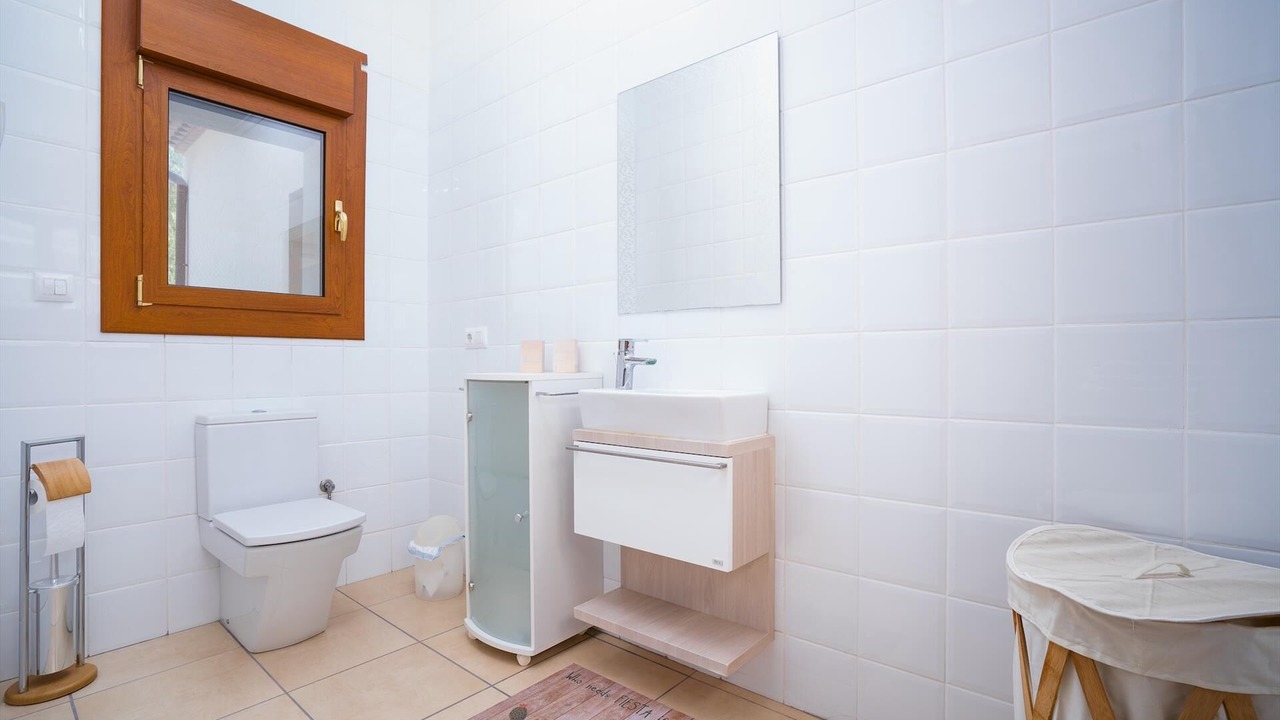 Photo of Bathroom in Benimeit