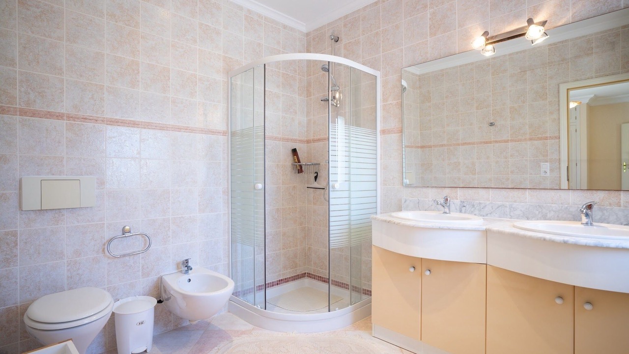 Photo of Bathroom in Benimeit