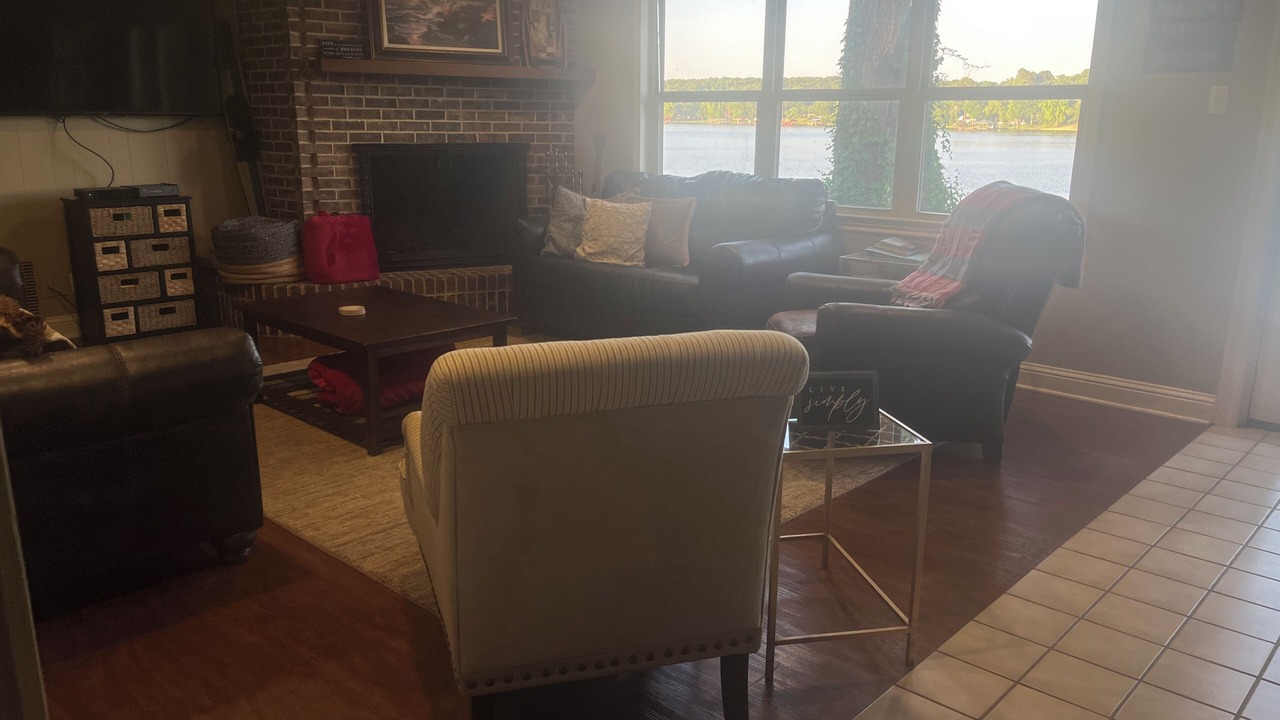 Photo of Livingroom in Gladewater