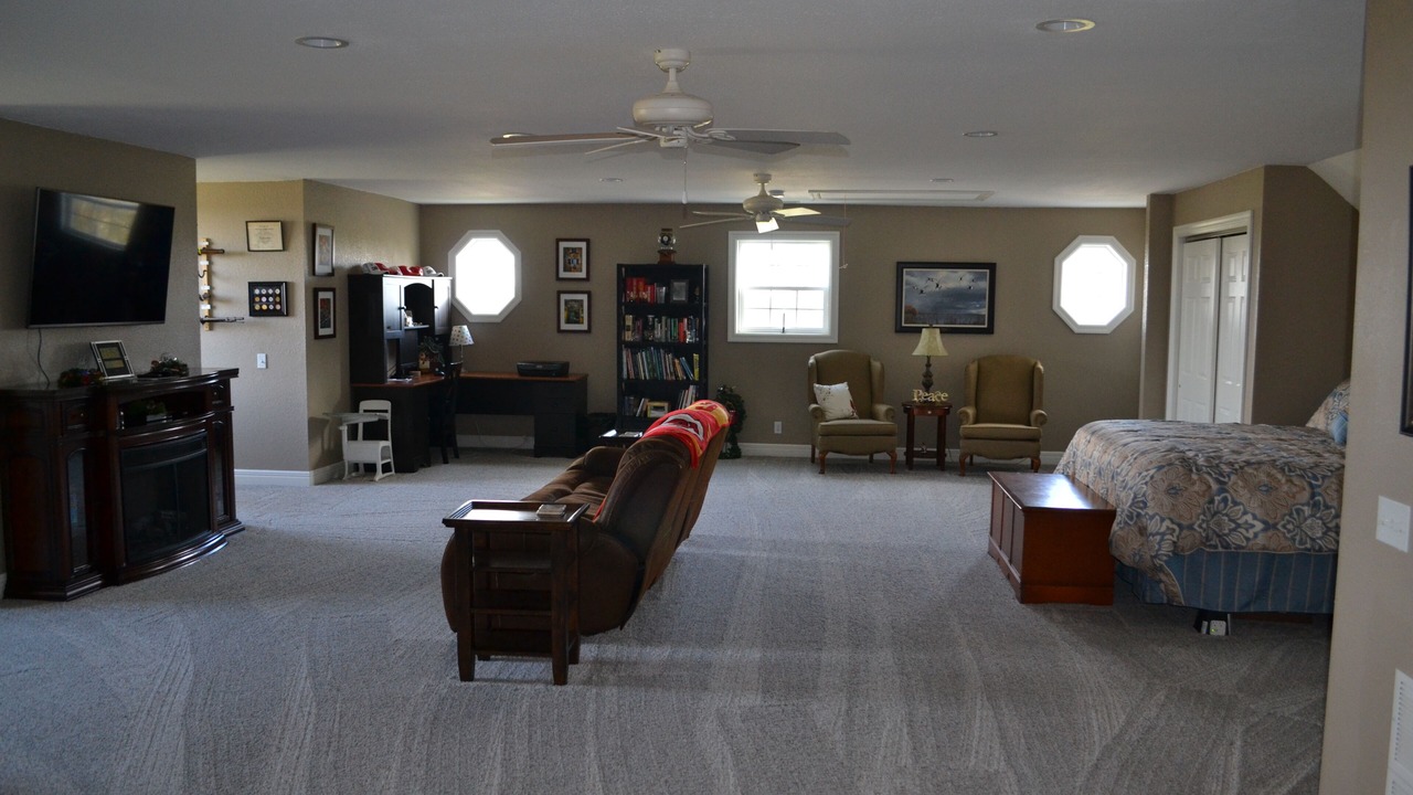 Photo of Bedroom in Centerville