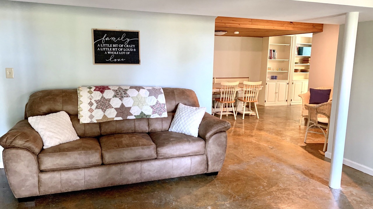 Photo of Livingroom in Gilbertsville