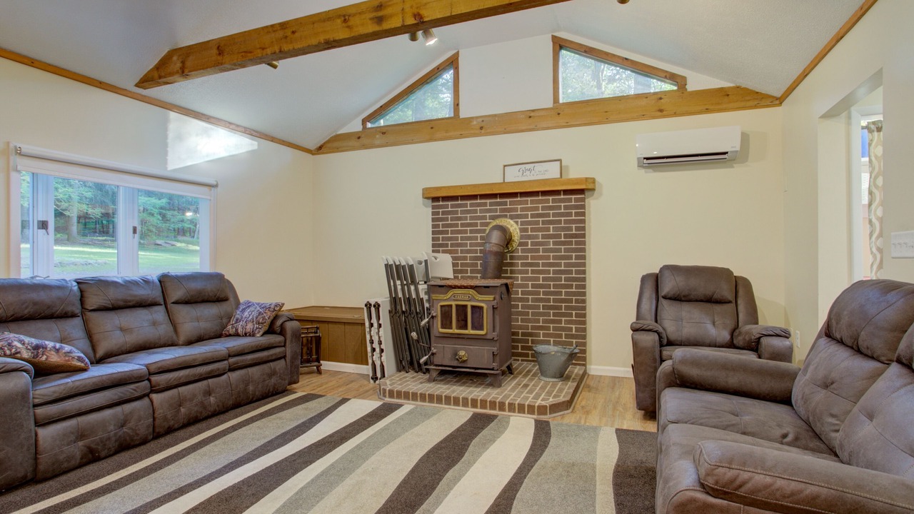 Photo of Others in Laurelton