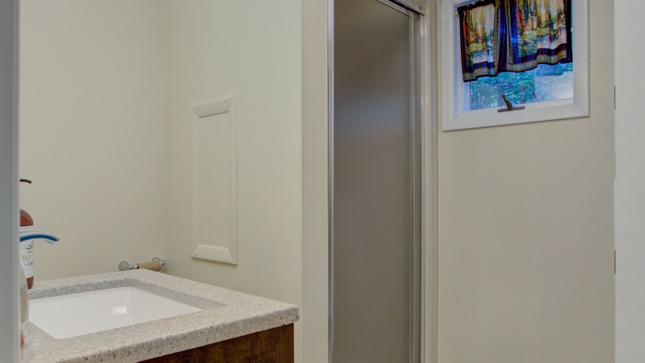 Photo of Bathroom in Laurelton