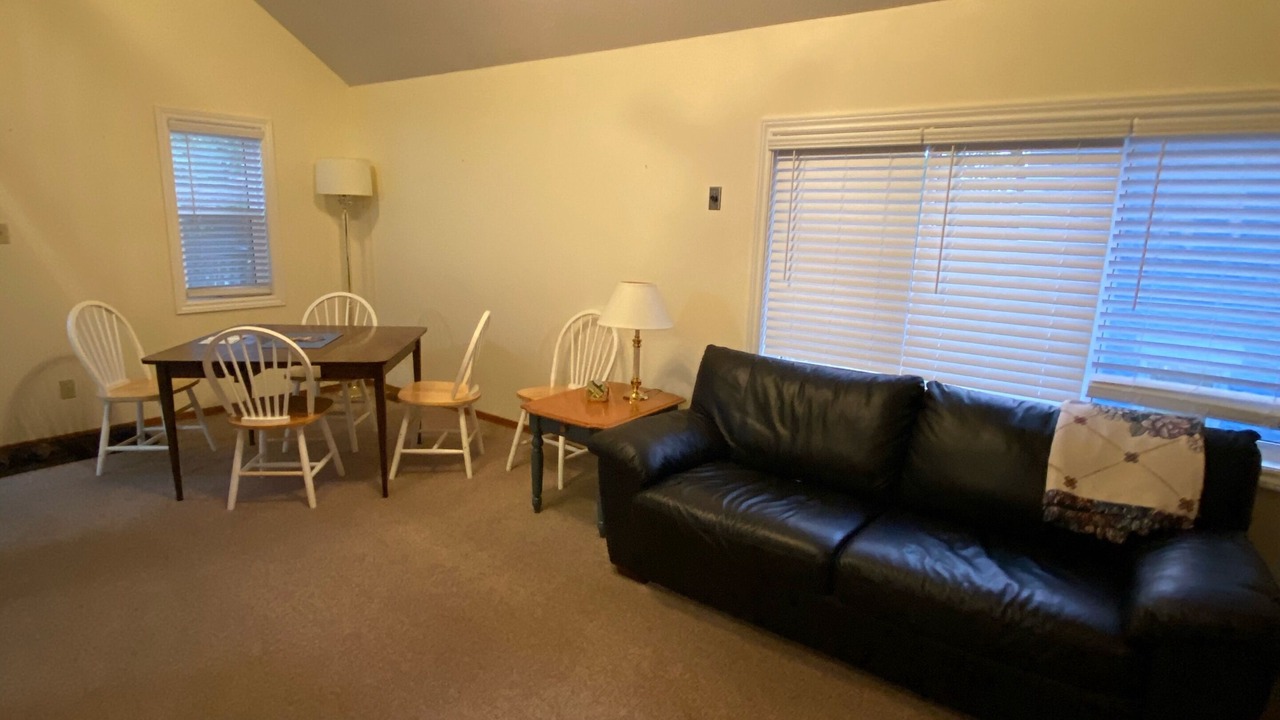 Photo of Livingroom in Grand Bend