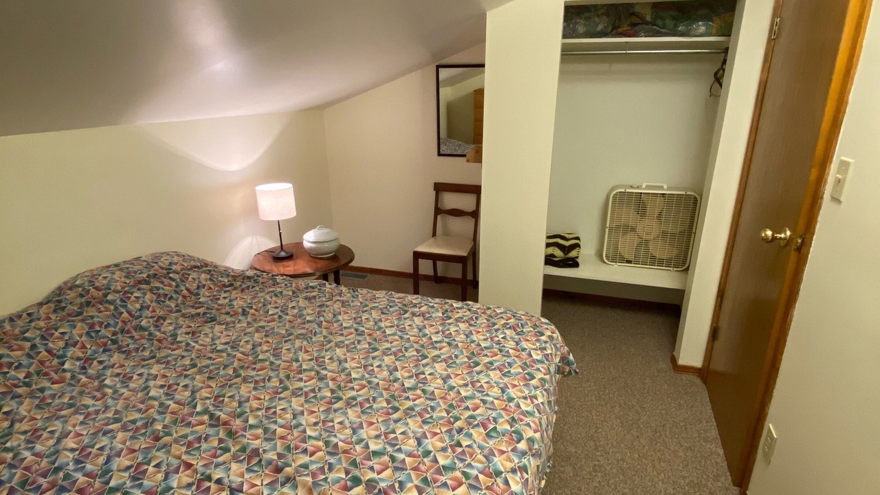 Photo of Bedroom in Grand Bend