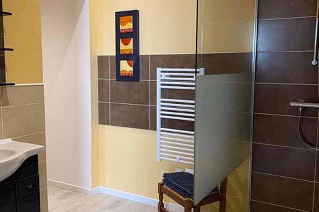 Photo of Others in Bois