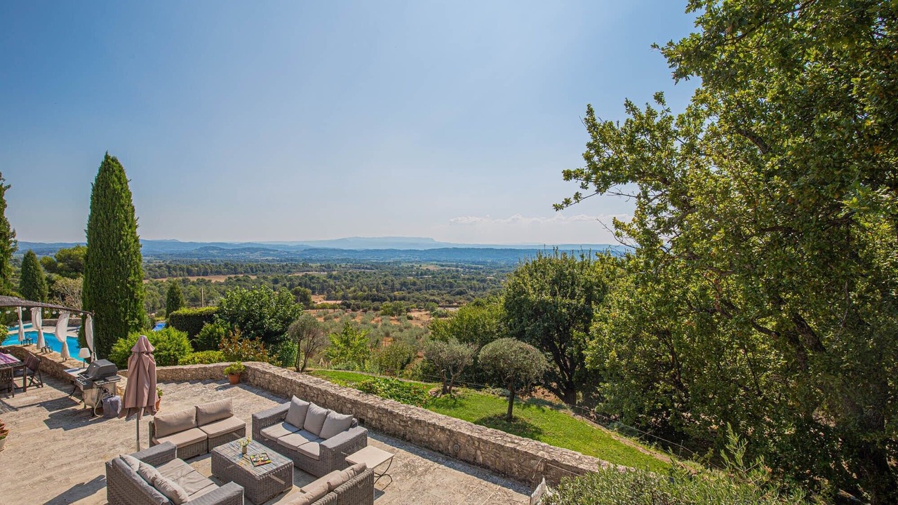 Photo of Others in Cucuron