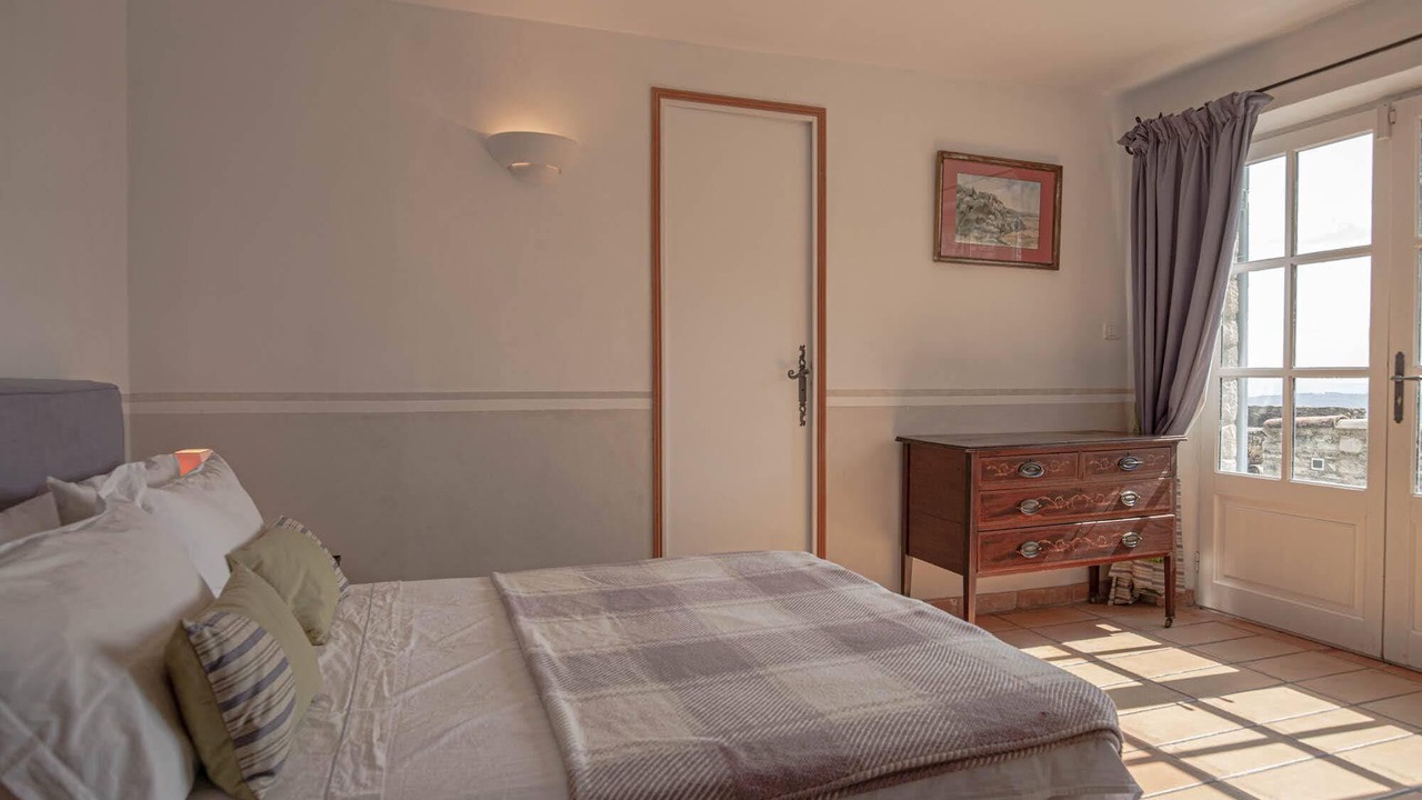 Photo of Others in Cucuron