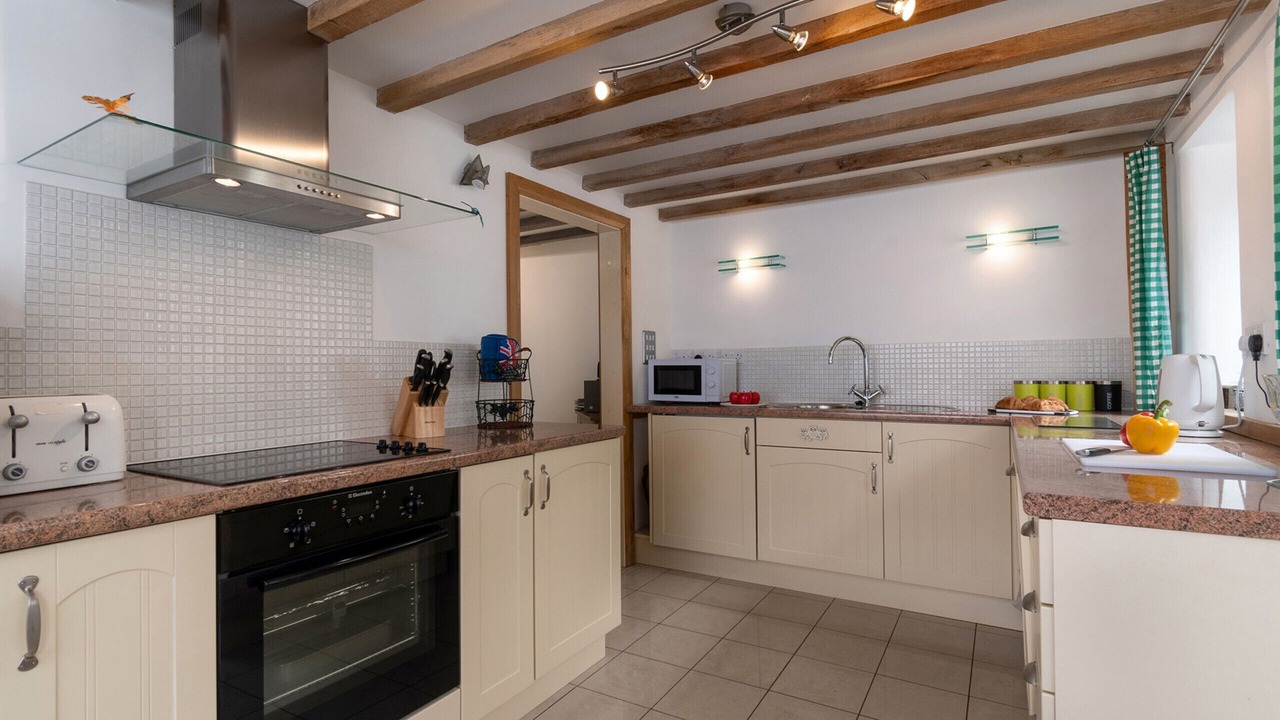 Photo of Kitchen in Pantymwyn