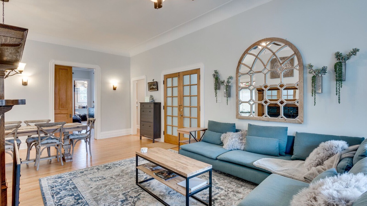 Photo of Livingroom in Oak Park