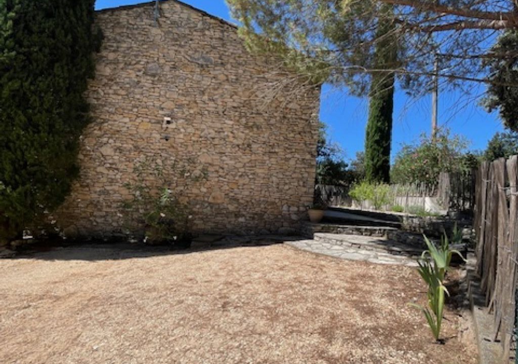 Photo of Outdoor in Saint-Andre-de-Roquepertuis