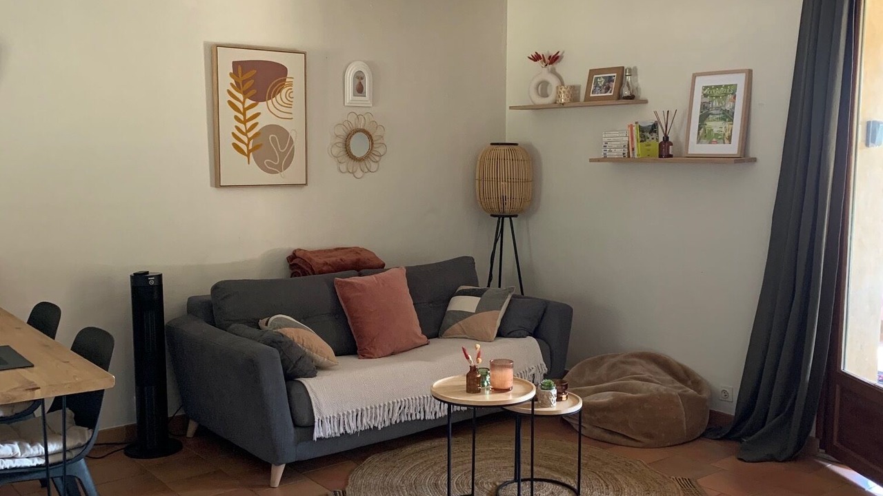 Photo of Livingroom in Saint-Andre-de-Roquepertuis