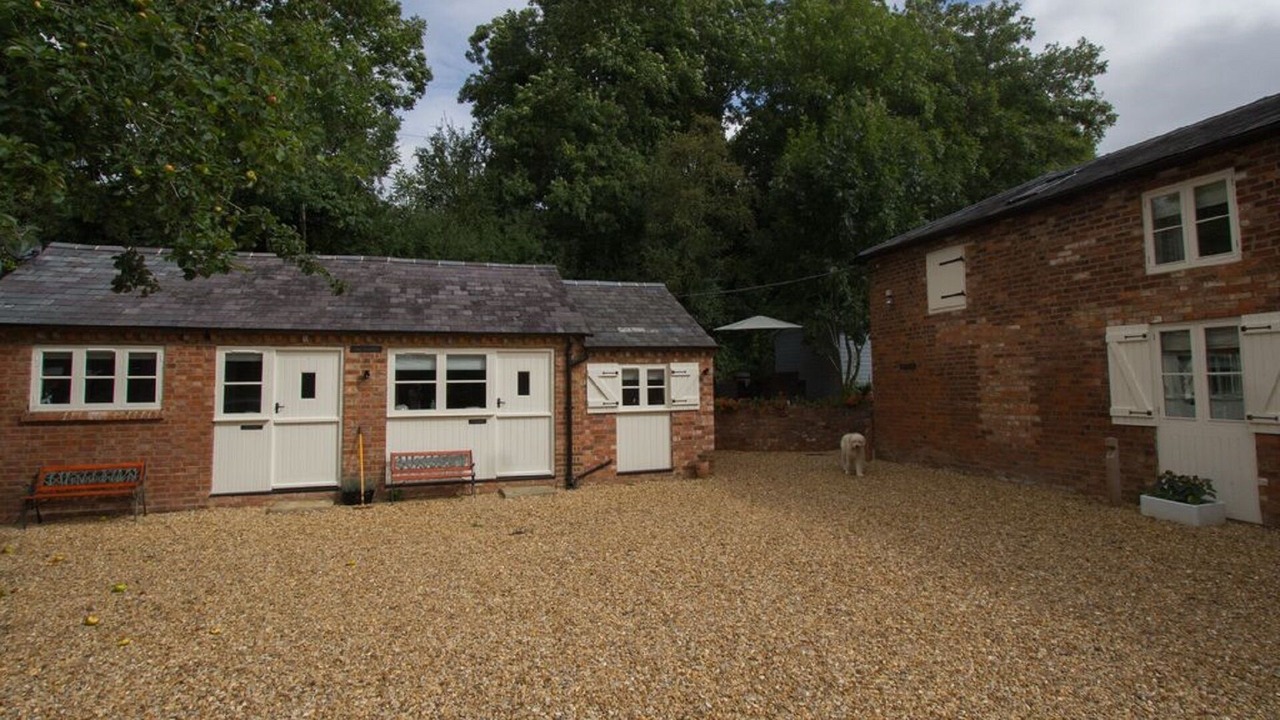 Photo of Outdoor in Blisworth