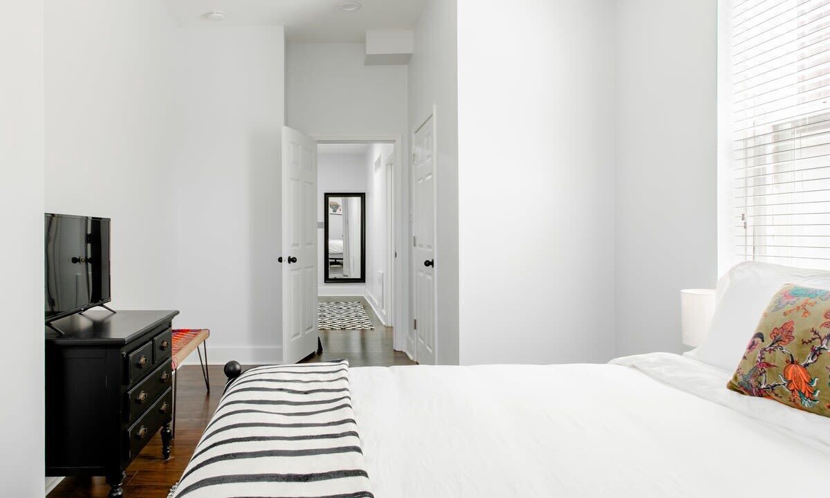 Photo of Bedroom in Lafayette Square