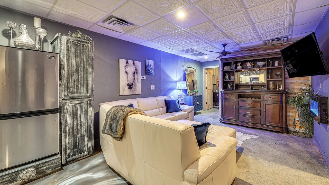 Photo of Livingroom in Broken Bow