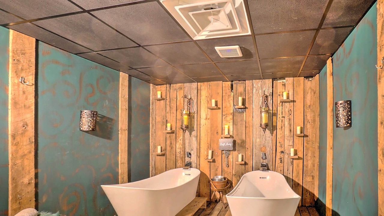 Photo of Bathroom in Broken Bow