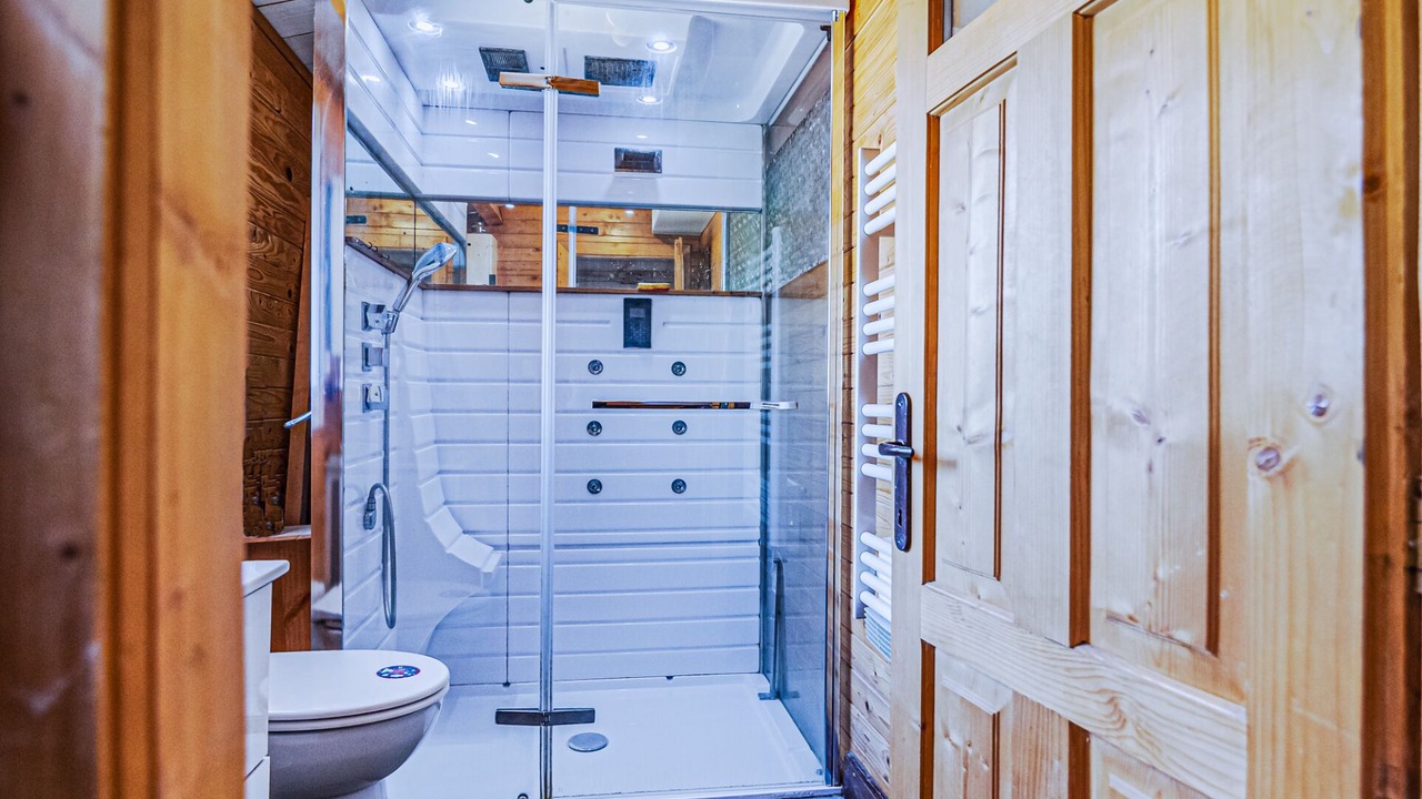 Photo of Bathroom in Suze-la-Rousse