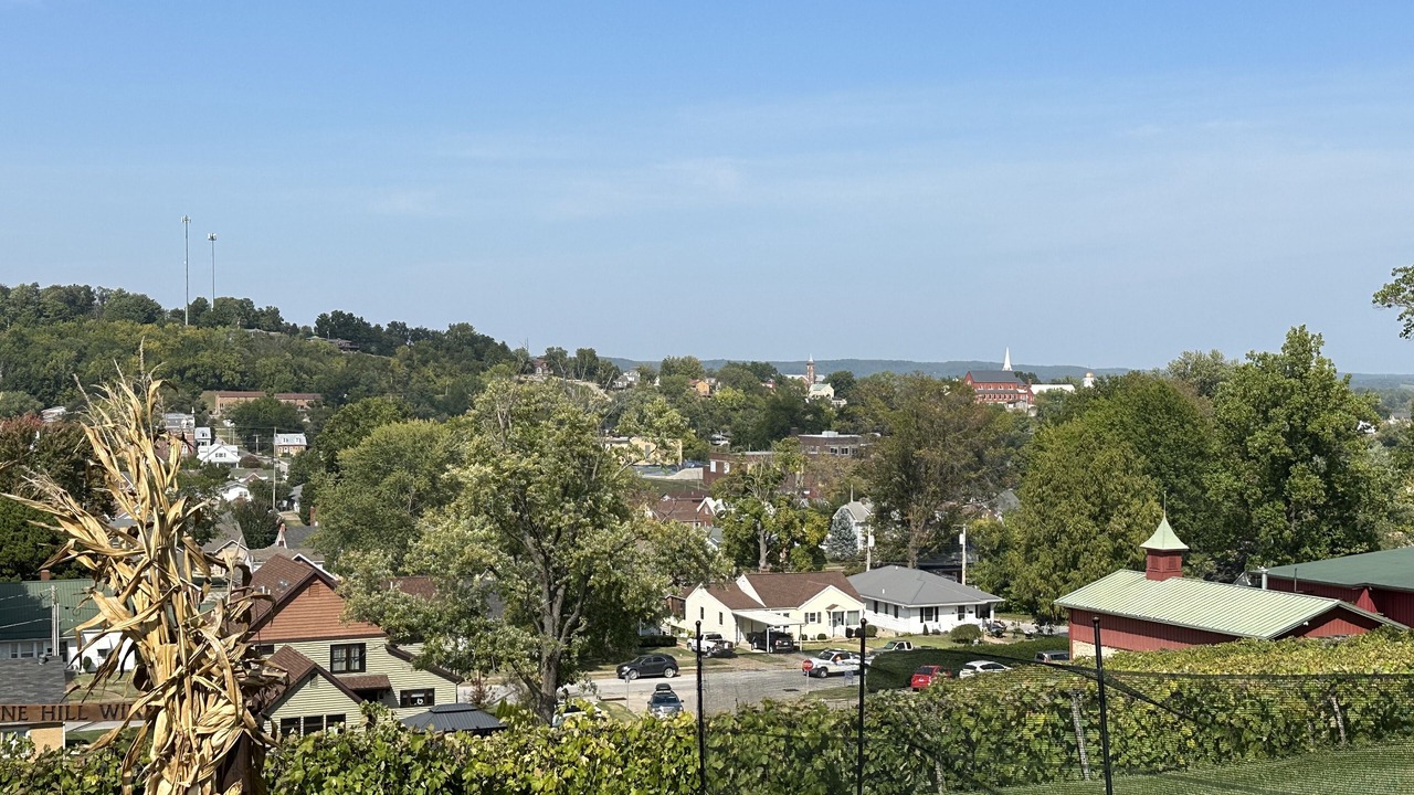 Photo of Others in Hermann