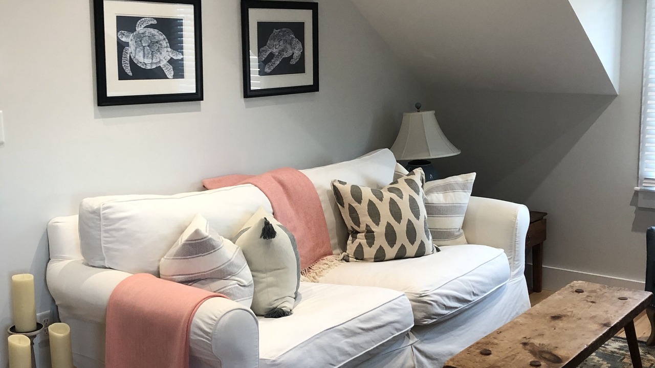 Photo of Livingroom in West of Town