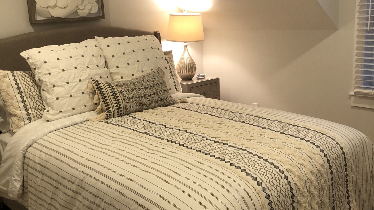 Photo of Bedroom in West of Town