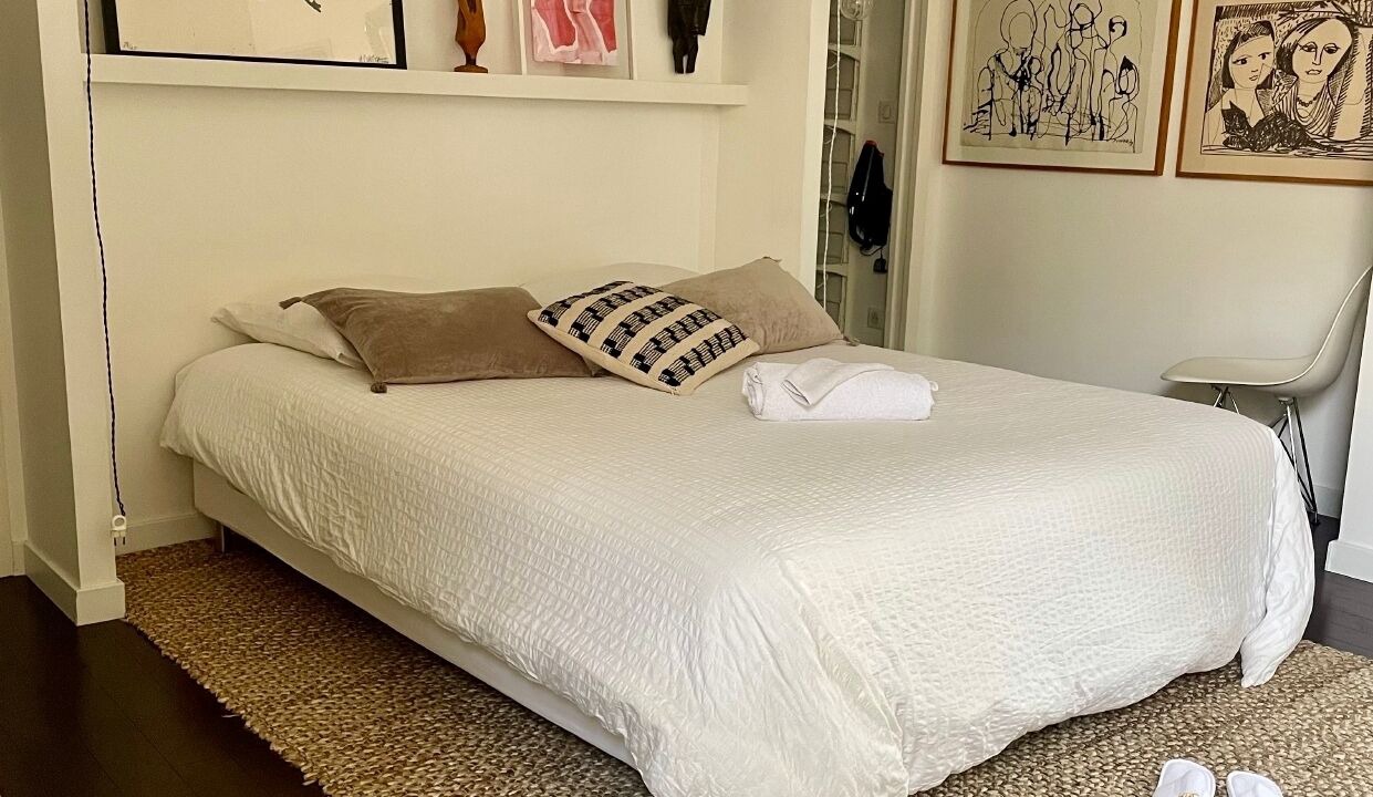 Photo of Bedroom in Les Arceaux