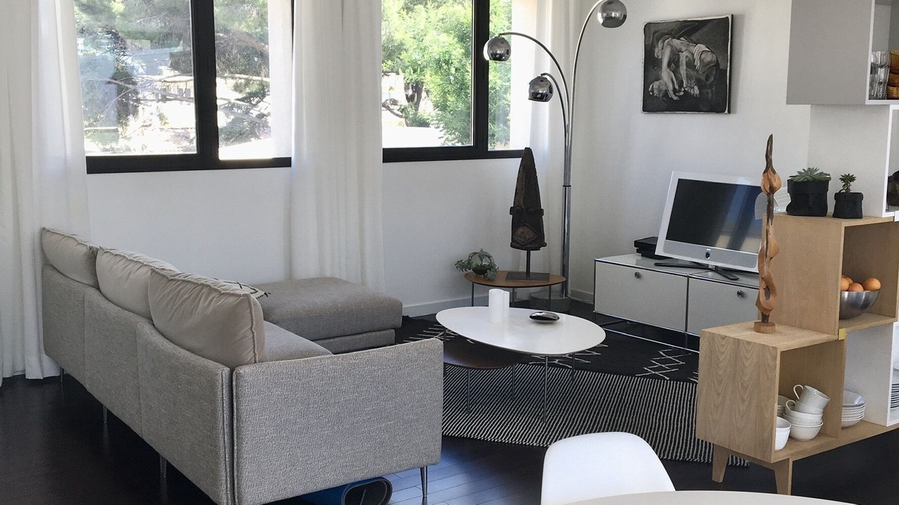 Photo of Livingroom in Les Arceaux
