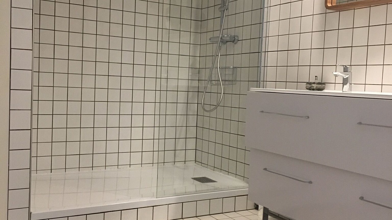 Photo of Bathroom in Les Arceaux