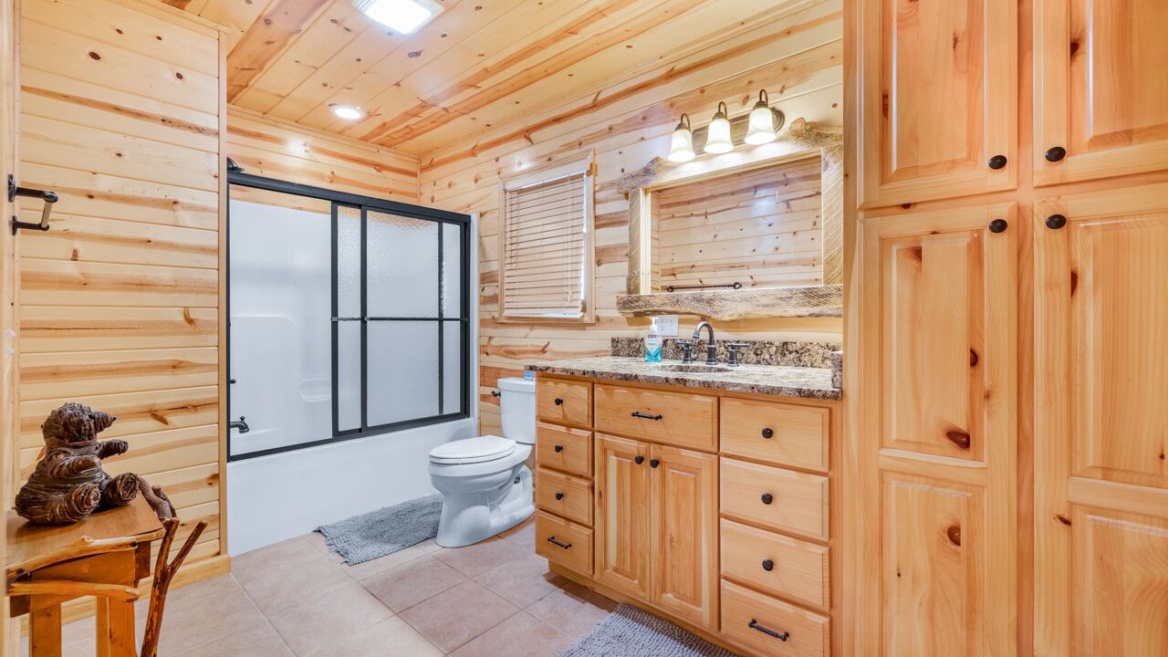 Photo of Bathroom in Murphy