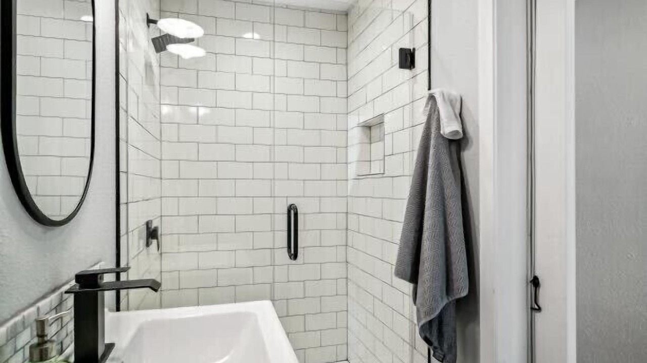 Photo of Bathroom in Murchison