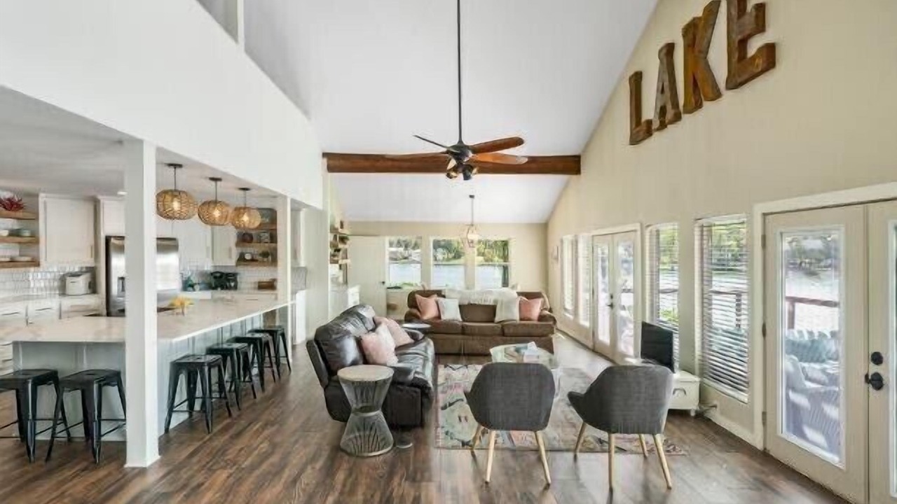 Photo of Livingroom in Murchison