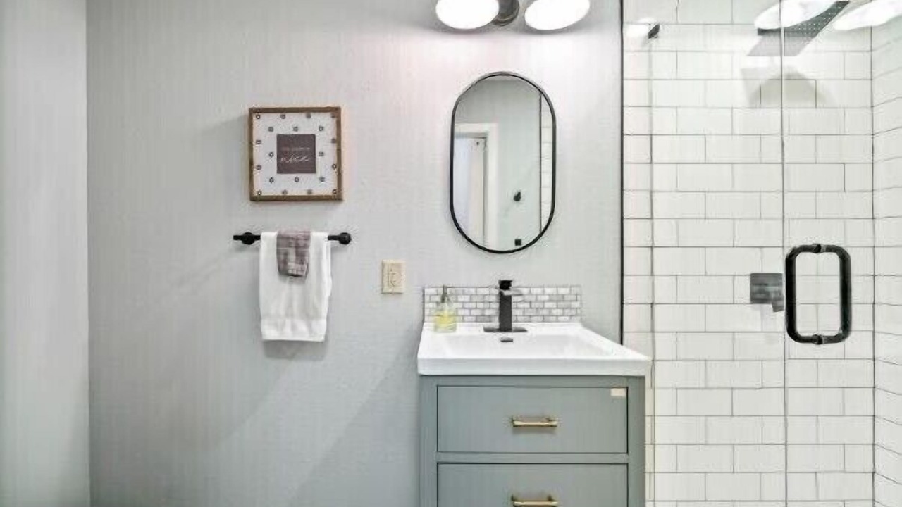 Photo of Bathroom in Murchison