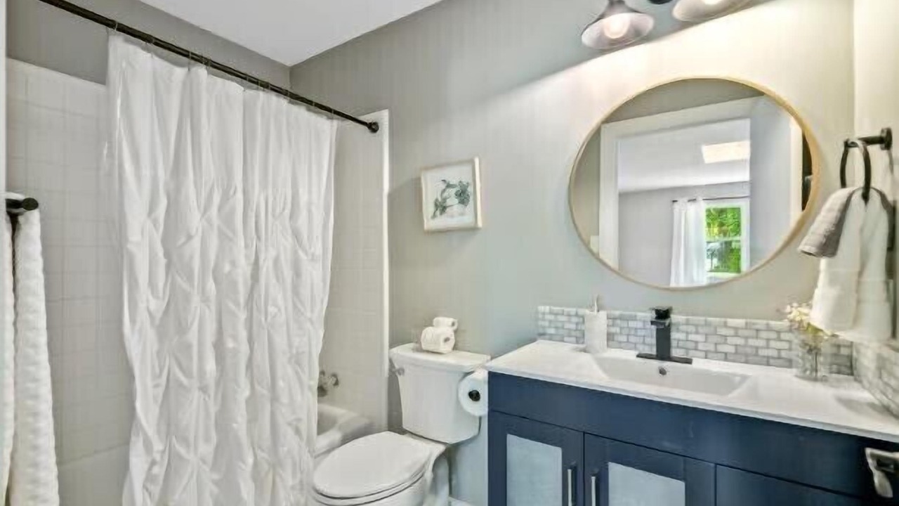 Photo of Bathroom in Murchison