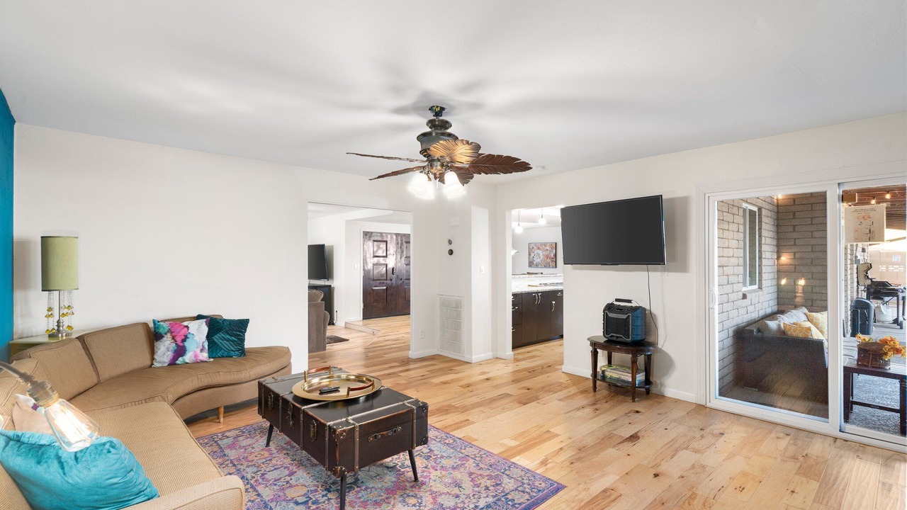Photo of Livingroom in Scottsdale Highlands