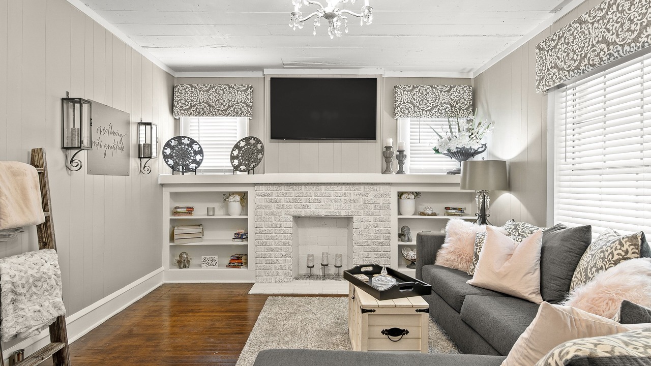 Photo of Livingroom in Brookview