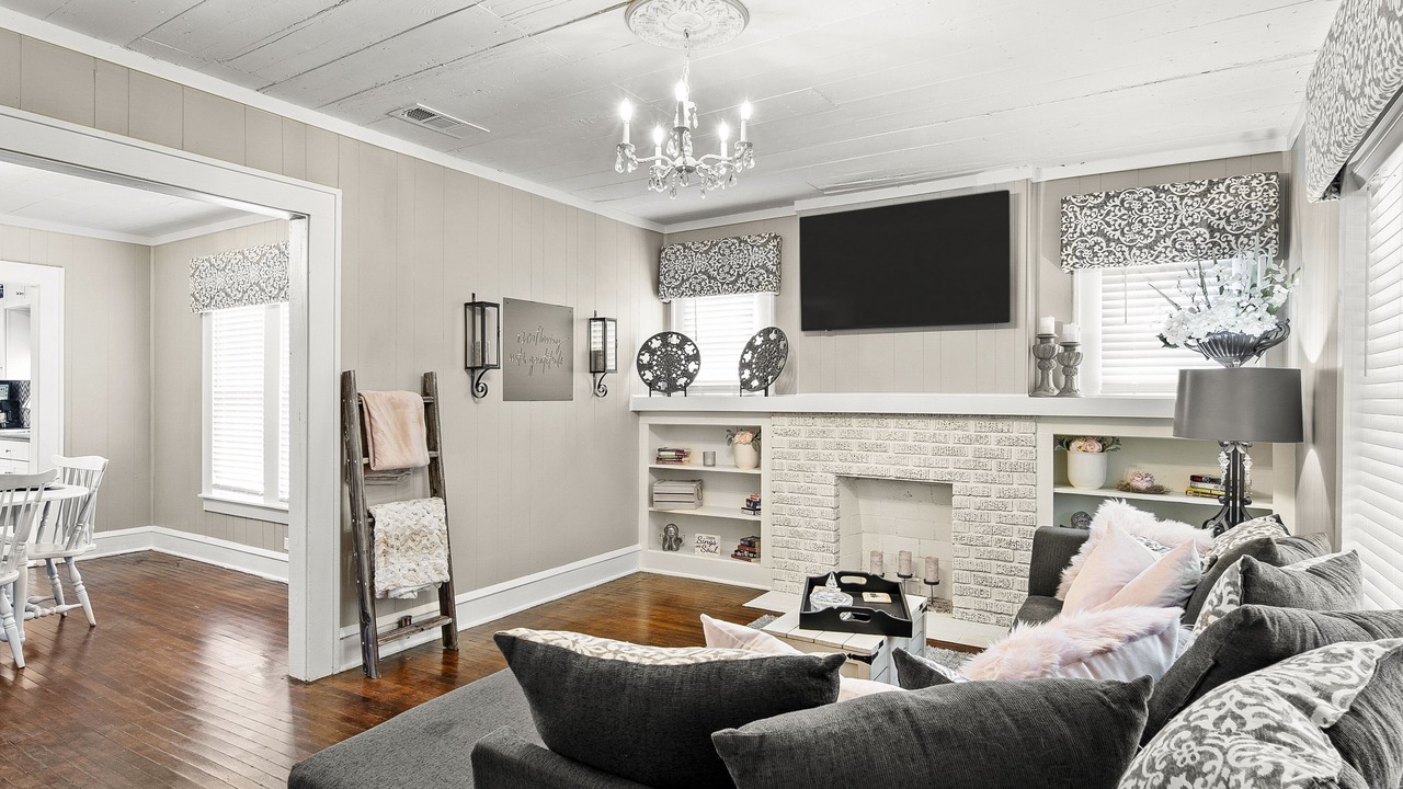 Photo of Livingroom in Brookview