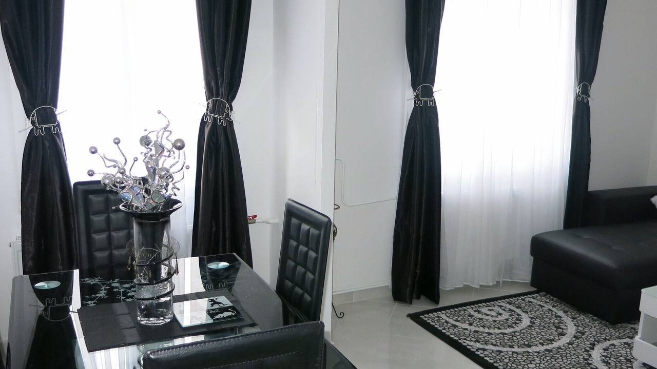 Photo of Bedroom in Joinville-le-Pont