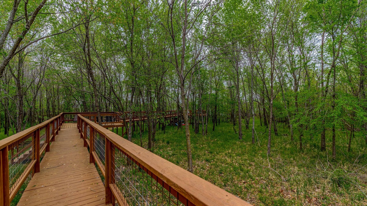 Photo of Outdoor in Grove