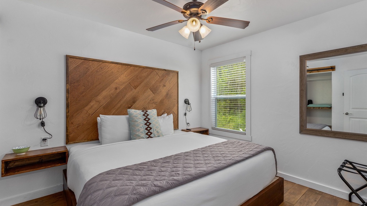 Photo of Bedroom in Grove