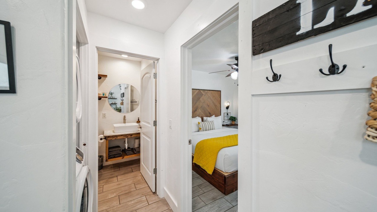 Photo of Bedroom in Grove