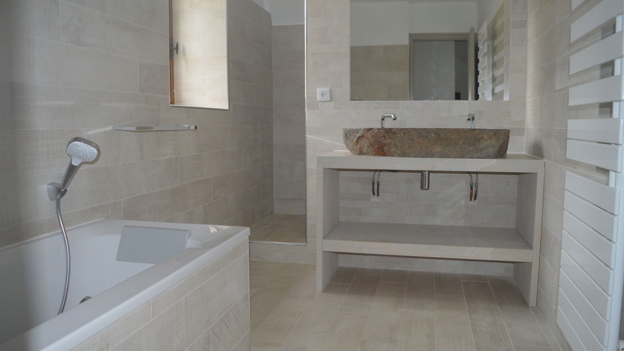 Photo of Bathroom in Coulimer