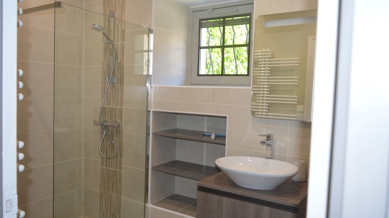 Photo of Bathroom in Coulimer