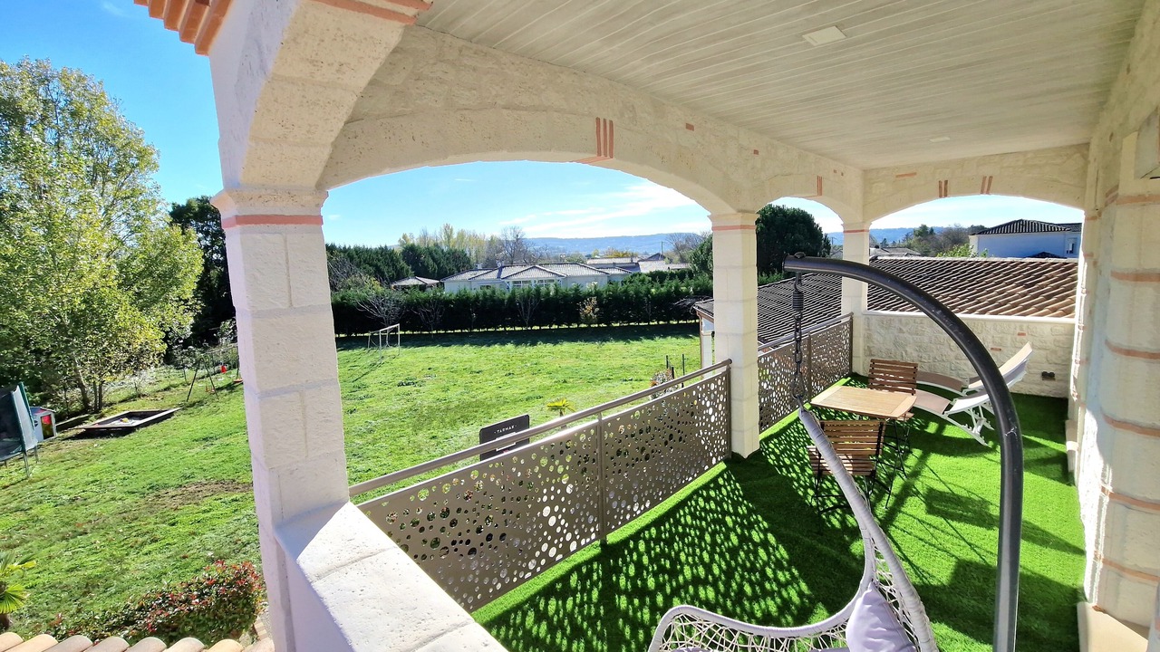 Photo of Patio Balcony in Villeneuve-sur-Lot